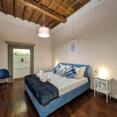 Flowers' Duomo, Central And Spacious Apartman *