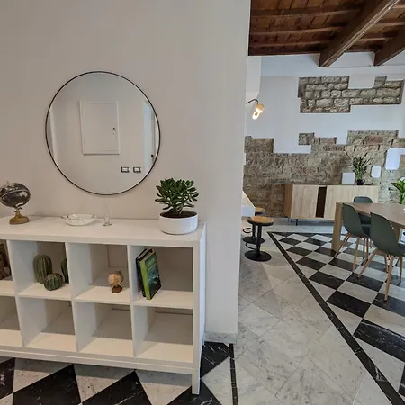 Flowers' Duomo, Central And Spacious Apartman