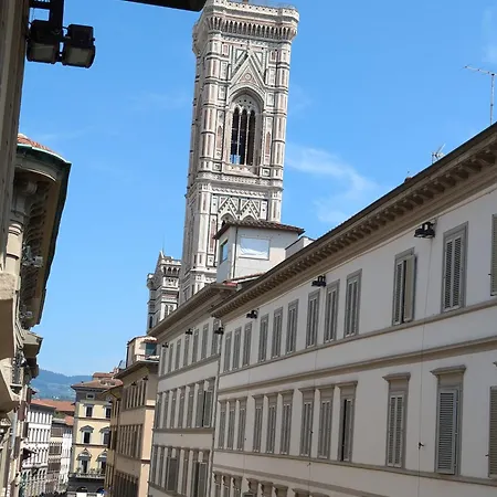 Apartman Flowers' Duomo, Central And Spacious Firenze