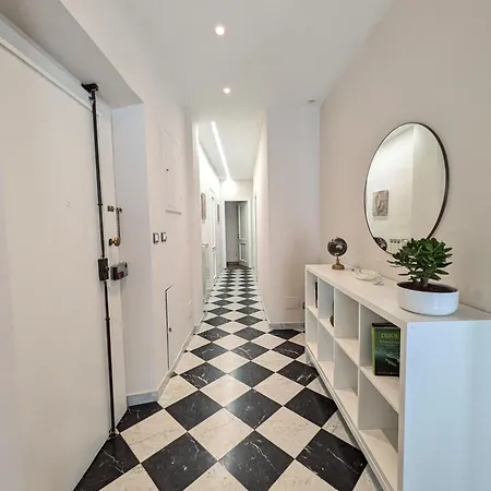 Flowers' Duomo, Central And Spacious Apartman