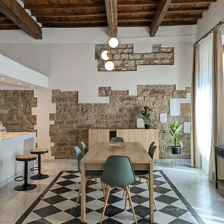 Apartman Flowers' Duomo, Central And Spacious *