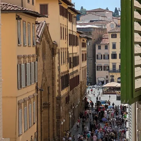 Flowers' Duomo, Central And Spacious Apartman